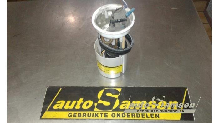 Gebruikte Tank element Pomp Volkswagen Polo V (6R) 1.2 12V BlueMotion Technology Prijs € 50,00 Margeregeling aangeboden door Auto Samsen B.V.