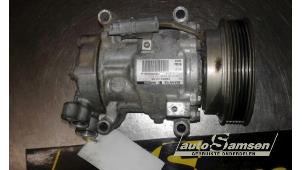 Gebruikte Pomp Airco Renault Twingo II (CN) 1.5 dCi 90 FAP Prijs € 50,00 Margeregeling aangeboden door Auto Samsen B.V.