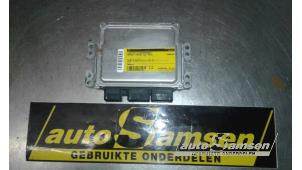 Gebruikte Computer Motormanagement Renault Twingo II (CN) 1.5 dCi 90 FAP Prijs € 75,00 Margeregeling aangeboden door Auto Samsen B.V.