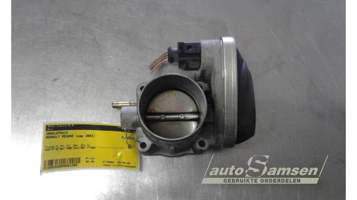 Gebruikte Gasklephuis Renault Megane II (BM/CM) 1.6 16V Autom. Prijs € 50,00 Margeregeling aangeboden door Auto Samsen B.V.