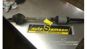 Gebruikte Cardanas rechts-voor (VWA) Nissan Interstar (X70) 2.2 dCi 16V Euro III Prijs € 75,00 Margeregeling aangeboden door Auto Samsen B.V.