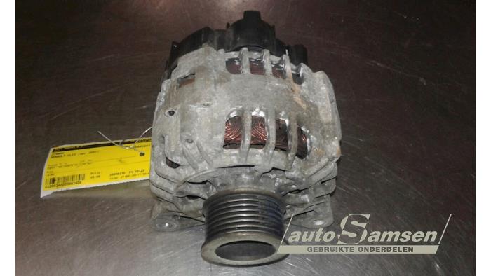 Dynamo van een Renault Clio III (BR/CR) 1.2 16V 75 2007