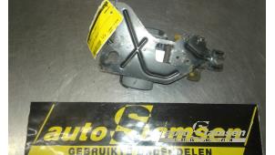 Gebruikte ABS Pomp Alfa Romeo GT (937) 1.8 Twin Spark 16V Prijs € 100,00 Margeregeling aangeboden door Auto Samsen B.V.