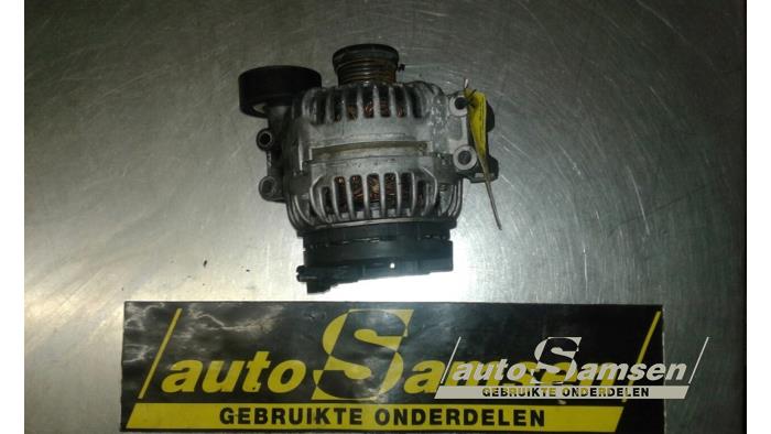 Gebruikte Dynamo BMW 3 serie Touring (E46/3) 318i 16V Prijs € 45,00 Margeregeling aangeboden door Auto Samsen B.V.