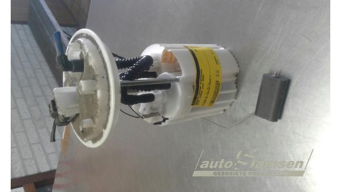 Gebruikte Tank element Pomp Opel Corsa D 1.2 16V Prijs € 50,00 Margeregeling aangeboden door Auto Samsen B.V.
