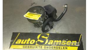 Gebruikte Servopomp Mercedes C Combi (S203) 2.0 C-180 16V Prijs € 75,00 Margeregeling aangeboden door Auto Samsen B.V.