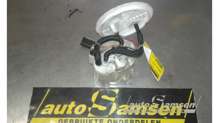 Gebruikte Tank element Pomp Opel Astra H (L48) 1.6 16V Prijs € 40,00 Margeregeling aangeboden door Auto Samsen B.V.