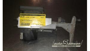 Gebruikte ABS Pomp Mercedes C (W203) 2.2 C-220 CDI 16V Prijs € 75,00 Margeregeling aangeboden door Auto Samsen B.V.