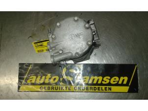 Gebruikte Pomp Airco Alfa Romeo 147 (937) Prijs € 75,00 Margeregeling aangeboden door Auto Samsen B.V.