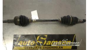 Gebruikte Aandrijfas links-voor Toyota Aygo (B40) 1.0 12V VVT-i Prijs € 50,00 Margeregeling aangeboden door Auto Samsen B.V.