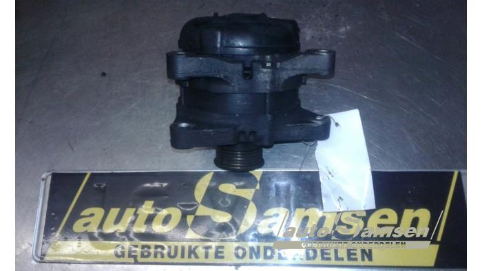 Gebruikte Dynamo Ford Focus C-Max 1.6 TDCi 16V Prijs € 50,00 Margeregeling aangeboden door Auto Samsen B.V.