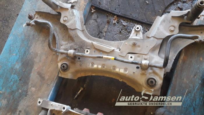 Gebruikte Subframe Renault Megane III Berline (BZ) 1.5 dCi 110 Prijs € 150,00 Margeregeling aangeboden door Auto Samsen B.V.