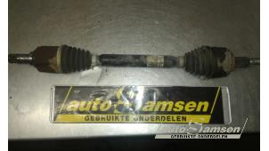 Gebruikte Aandrijfas links-voor Renault Laguna III Estate (KT) 1.5 dCi 110 Prijs € 75,00 Margeregeling aangeboden door Auto Samsen B.V.