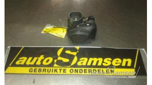 Gebruikte Gasklephuis Volkswagen Polo IV (9N1/2/3) 1.4 16V Prijs € 50,00 Margeregeling aangeboden door Auto Samsen B.V.