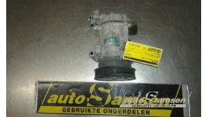 Gebruikte Pomp Airco Renault Modus/Grand Modus (JP) 1.6 16V Prijs € 75,00 Margeregeling aangeboden door Auto Samsen B.V.