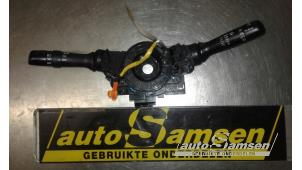 Gebruikte Licht + Raw Schakelaar Toyota Yaris II (P9) 1.4 D-4D Prijs € 75,00 Margeregeling aangeboden door Auto Samsen B.V.