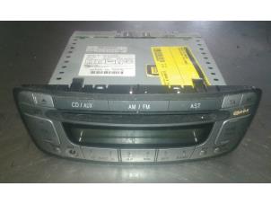 Gebruikte Radio CD Speler Toyota Aygo (B10) 1.0 12V VVT-i Prijs € 75,00 Margeregeling aangeboden door Auto Samsen B.V.