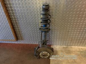 Gebruikte Mac Phersonpoot links-voor Volkswagen Polo V (6R) 1.2 TDI 12V BlueMotion Prijs € 100,00 Margeregeling aangeboden door Auto Samsen B.V.