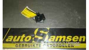 Gebruikte Luchthoeveelheidsmeter Mazda 5 (CR19) 1.8i 16V Prijs € 75,00 Margeregeling aangeboden door Auto Samsen B.V.