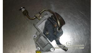 Gebruikte Stuurbekrachtiging Pomp Ford Fusion 1.4 16V Prijs € 40,00 Margeregeling aangeboden door Auto Samsen B.V.