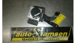 Gebruikte ABS Pomp Ford Fiesta 6 (JA8) 1.25 16V Prijs € 100,00 Margeregeling aangeboden door Auto Samsen B.V.