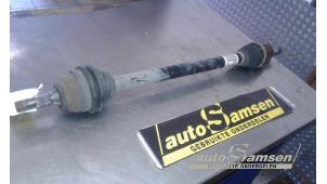 Gebruikte Homokineetas rechts-voor Citroen C3 (SC) 1.6 BlueHDI 75 Prijs € 75,00 Margeregeling aangeboden door Auto Samsen B.V.