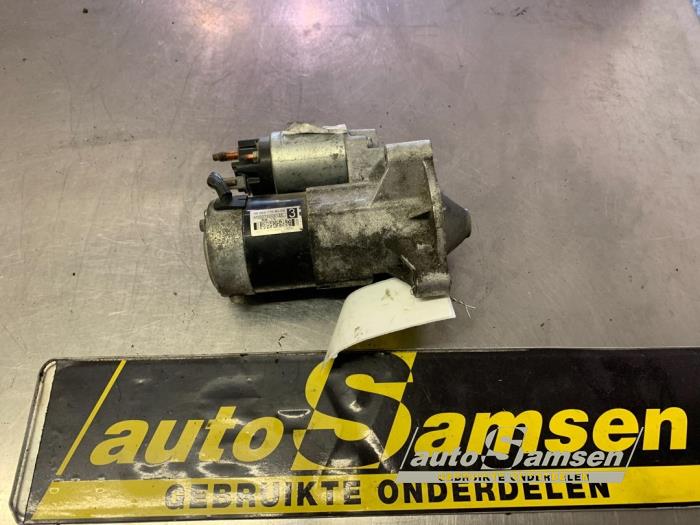 Gebruikte Startmotor Peugeot 307 CC (3B) 2.0 16V Prijs € 50,00 Margeregeling aangeboden door Auto Samsen B.V.