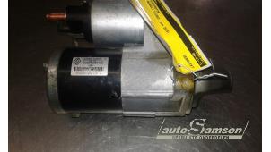 Gebruikte Startmotor Renault Twingo III (AH) 1.0 SCe 75 12V Prijs € 50,00 Margeregeling aangeboden door Auto Samsen B.V.