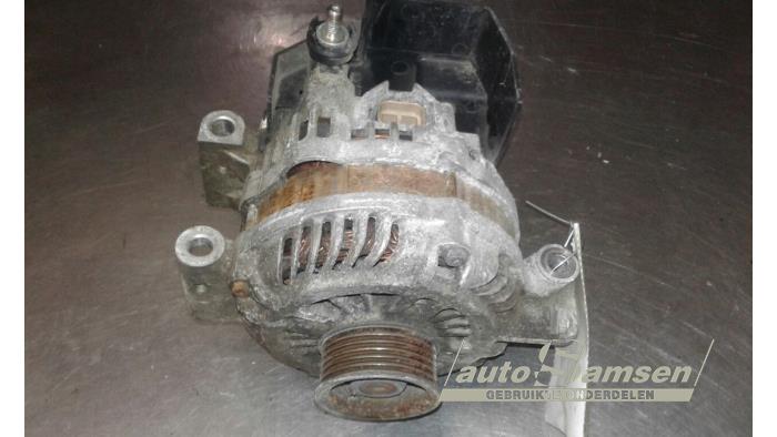 Gebruikte Dynamo Mazda 6 Sportbreak (GY19/89) 1.8i 16V Prijs € 50,00 Margeregeling aangeboden door Auto Samsen B.V.