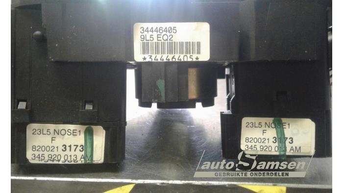 Combischakelaar Stuurkolom van een Dacia Logan (LS) 1.6 2006