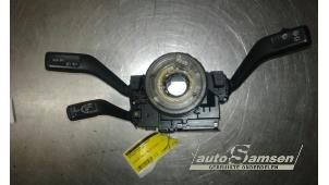 Gebruikte Combischakelaar Stuurkolom Volkswagen Passat Variant (3C5) 1.9 TDI Prijs € 50,00 Margeregeling aangeboden door Auto Samsen B.V.