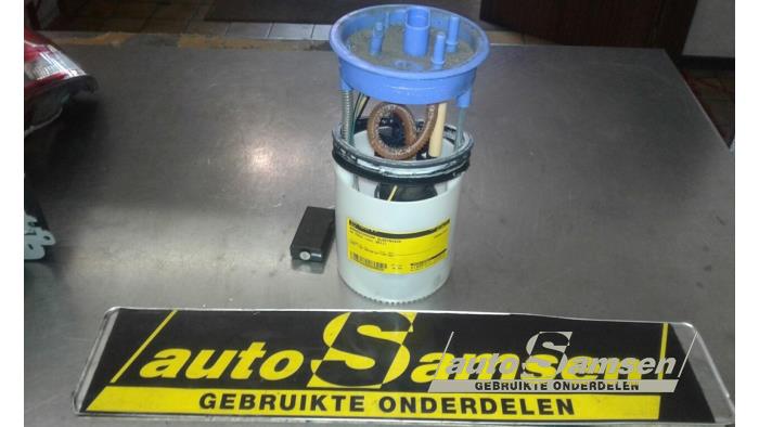 Gebruikte Tank element Pomp Volkswagen Polo V (6R) 1.2 TSI Prijs € 50,00 Margeregeling aangeboden door Auto Samsen B.V.