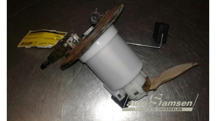 Gebruikte Tank element Pomp Nissan Pixo (D31S) 1.0 12V Prijs € 75,00 Margeregeling aangeboden door Auto Samsen B.V.
