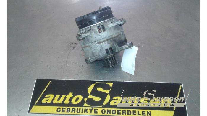 Gebruikte Dynamo Renault Laguna II Grandtour (KG) 2.0 16V Turbo Prijs € 75,00 Margeregeling aangeboden door Auto Samsen B.V.