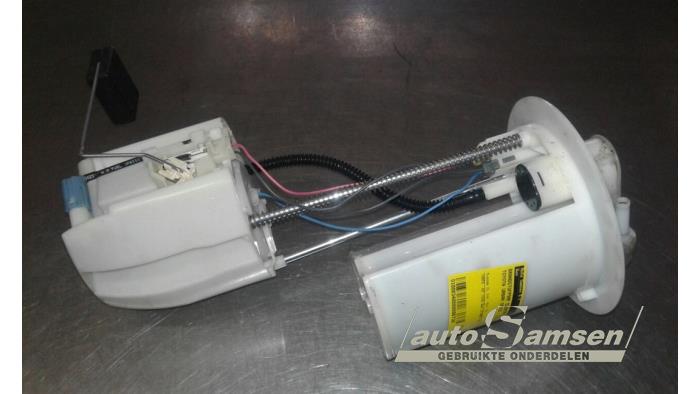 Gebruikte Tank element Pomp Toyota Urban Cruiser 1.33 Dual VVT-I 16V 2WD Prijs € 75,00 Margeregeling aangeboden door Auto Samsen B.V.
