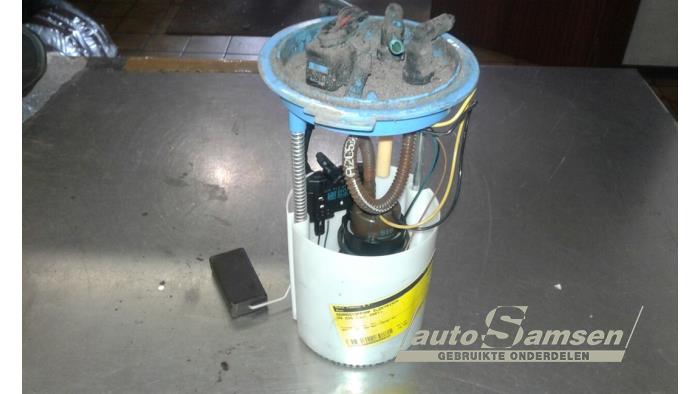 Gebruikte Tank element Pomp Volkswagen Eos (1F7/F8) 2.0 FSI 16V Prijs € 75,00 Margeregeling aangeboden door Auto Samsen B.V.