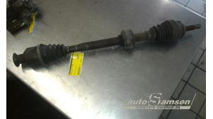 Gebruikte Steekas rechts-voor Dacia Sandero I (BS) 1.6 Prijs € 50,00 Margeregeling aangeboden door Auto Samsen B.V.