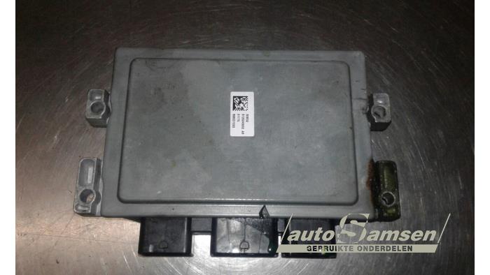 Gebruikte Computer Motormanagement Renault Modus/Grand Modus (JP) 1.2 16V Prijs € 75,00 Margeregeling aangeboden door Auto Samsen B.V.