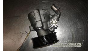 Gebruikte Pomp Servo Iveco New Daily IV 35C12V, 35C12V/P, 35S12V, 35S12V/P Prijs € 75,00 Margeregeling aangeboden door Auto Samsen B.V.