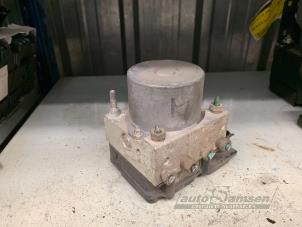 Gebruikte ABS Pomp Renault Clio II (BB/CB) 1.2 Prijs € 40,00 Margeregeling aangeboden door Auto Samsen B.V.