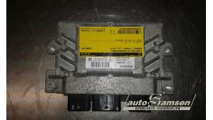 Gebruikte Computer Motormanagement Renault Twingo II (CN) 1.2 16V Prijs € 75,00 Margeregeling aangeboden door Auto Samsen B.V.