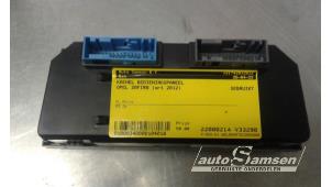Gebruikte Kachel Bedieningspaneel Opel Zafira (M75) 1.8 16V Ecotec Prijs € 50,00 Margeregeling aangeboden door Auto Samsen B.V.