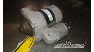 Gebruikte Startmotor Renault Clio III (BR/CR) 1.2 16V 75 Prijs € 40,00 Margeregeling aangeboden door Auto Samsen B.V.