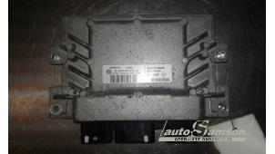 Gebruikte Computer Motormanagement Renault Twingo II (CN) 1.2 16V Prijs € 75,00 Margeregeling aangeboden door Auto Samsen B.V.