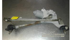 Gebruikte Ruitenwissermotor voor Toyota Yaris II (P9) 1.4 D-4D Prijs € 75,00 Margeregeling aangeboden door Auto Samsen B.V.