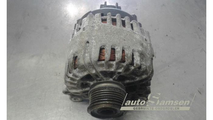 Gebruikte Dynamo Volkswagen Polo V (6R) 1.6 TDI 16V 90 Prijs € 75,00 Margeregeling aangeboden door Auto Samsen B.V.