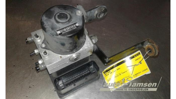 Gebruikte ABS Pomp Volvo V50 (MW) 1.8 16V Flexifuel Prijs € 100,00 Margeregeling aangeboden door Auto Samsen B.V.
