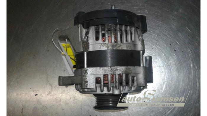 Dynamo van een Daewoo Spark 1.0 16V Bifuel 2011