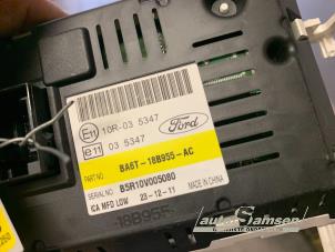 Gebruikte Display Interieur Ford Fiesta 6 (JA8) 1.25 16V Prijs € 50,00 Margeregeling aangeboden door Auto Samsen B.V.