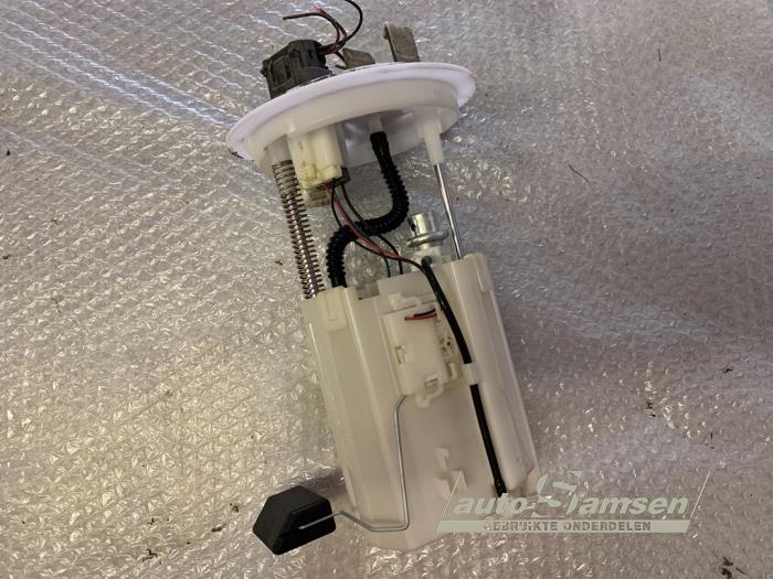 Gebruikte Tank element Pomp Mitsubishi Space Star (A0) 1.2 12V Prijs € 50,00 Margeregeling aangeboden door Auto Samsen B.V.